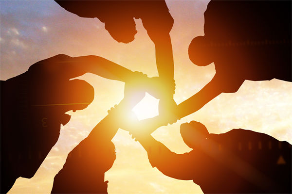 解析“大鹏展翅”形态的实战方法